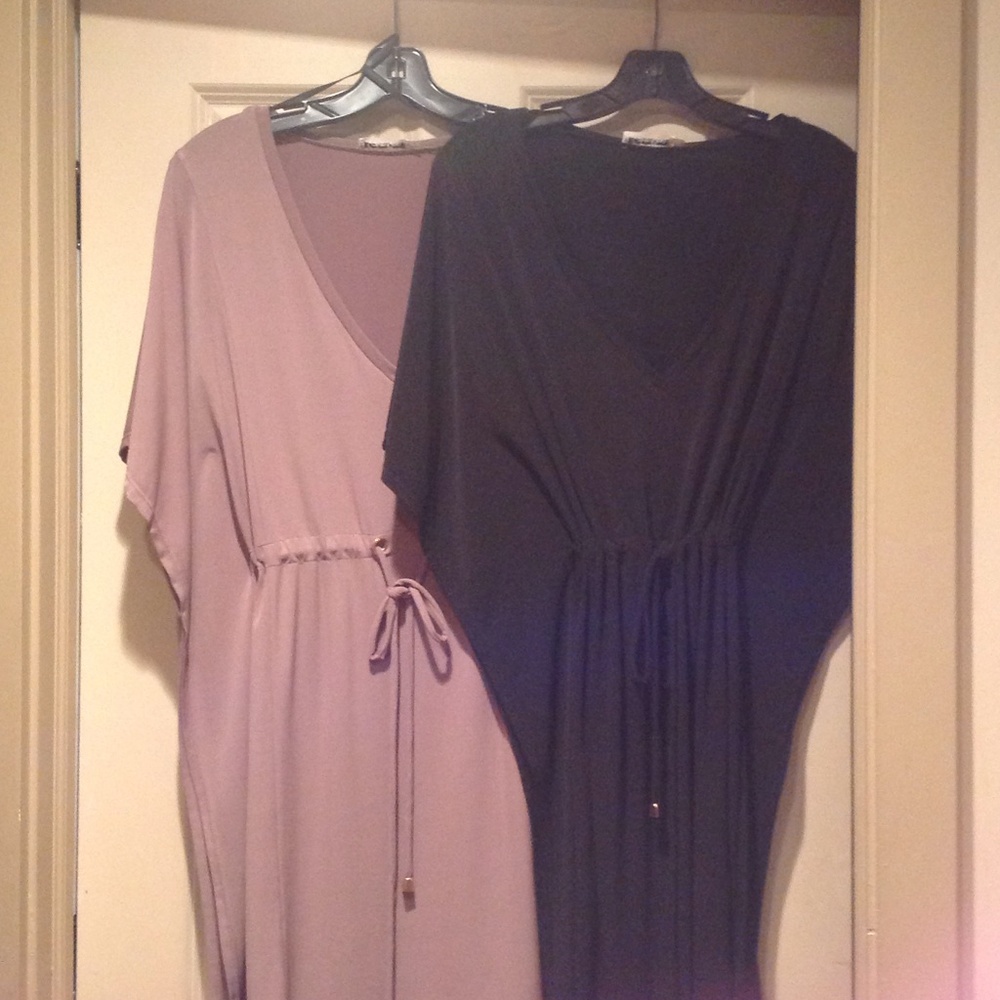 2 FOR THE PRICE OF ONE ITEM...Calvin Klein Dresses